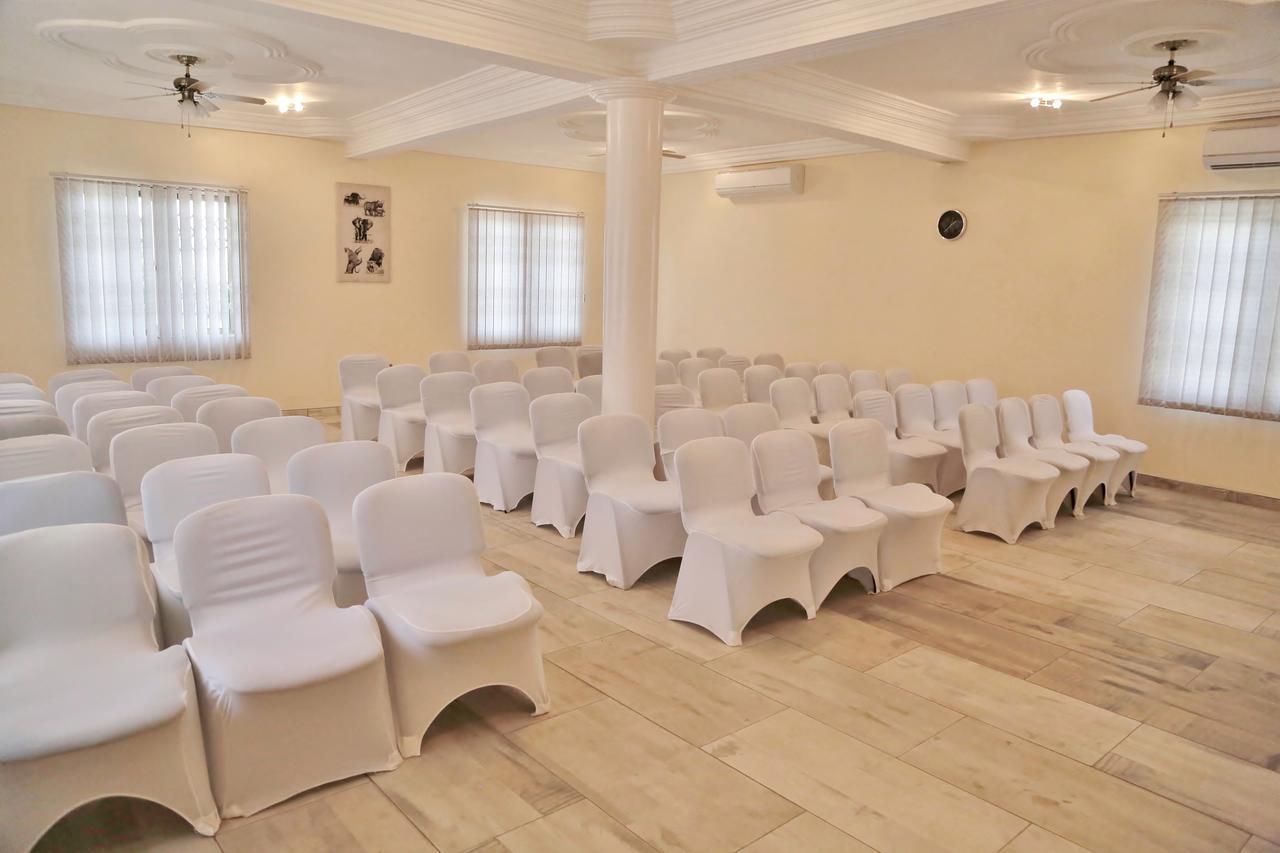 Eden Vale Hotel Ajiringano エクステリア 写真