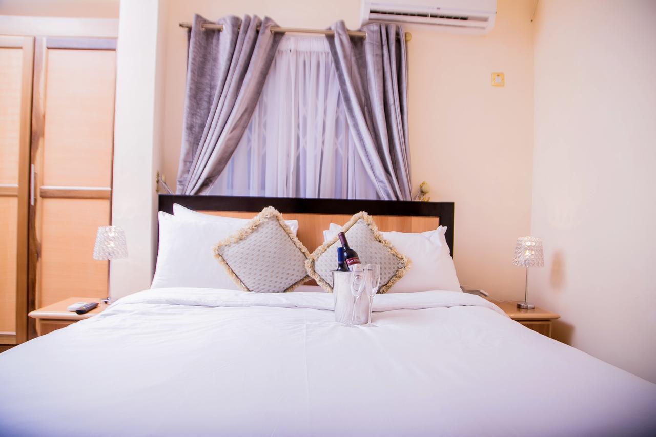 Eden Vale Hotel Ajiringano エクステリア 写真