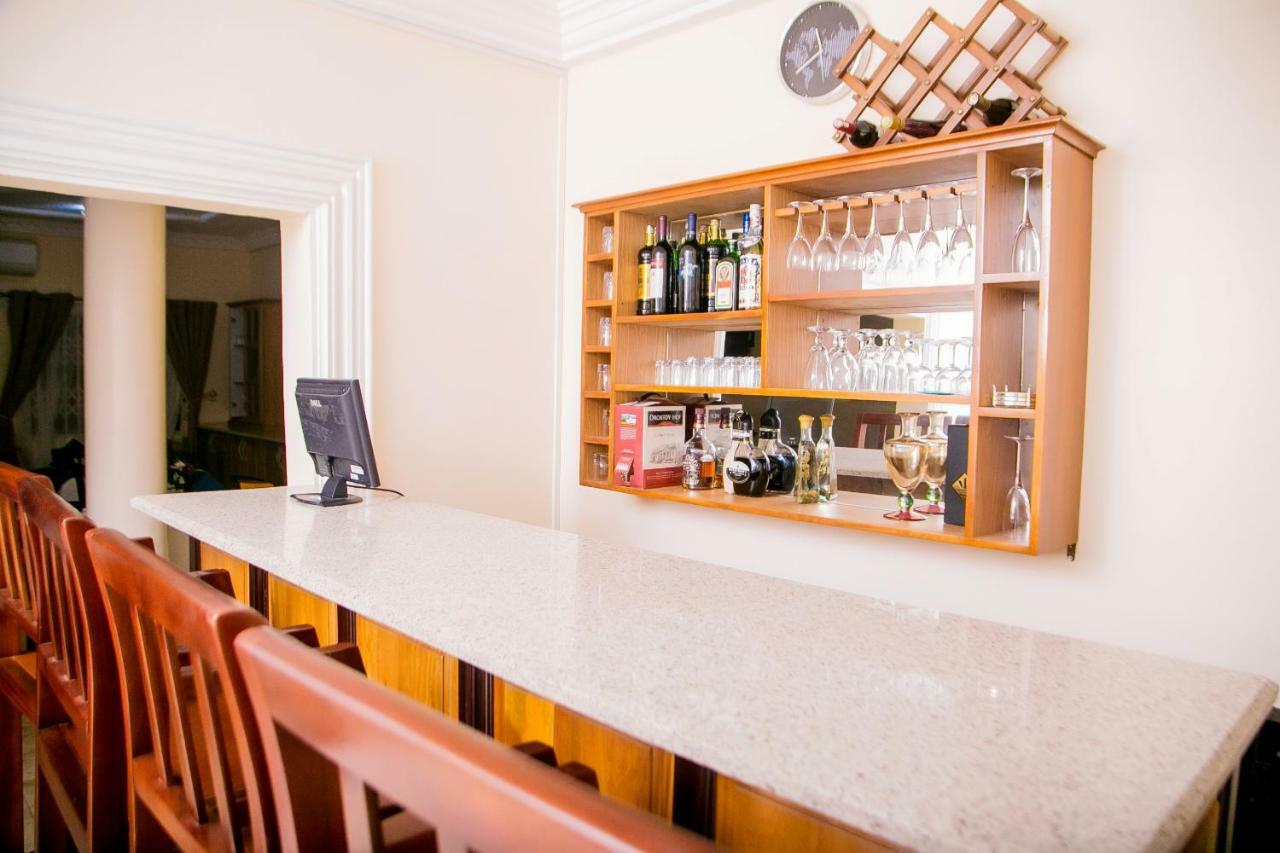 Eden Vale Hotel Ajiringano エクステリア 写真